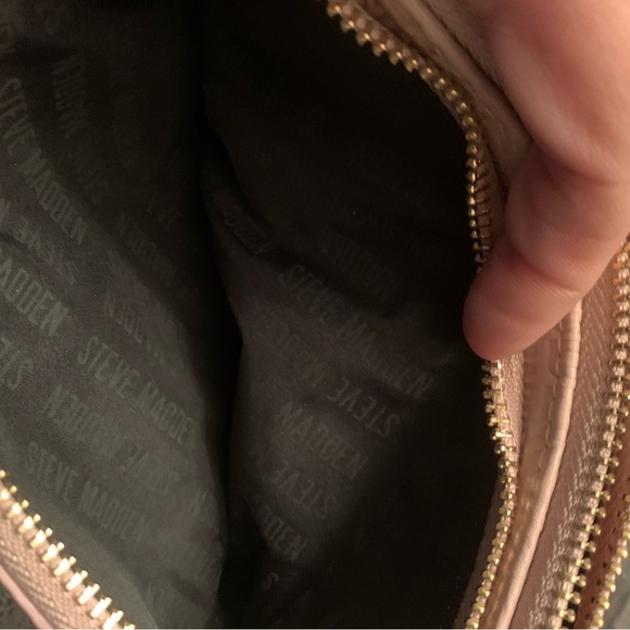 Steve Madden Dual Zipper Pink Floral Wristlet, NWOT, Blush Pink - Picture 3 of 6